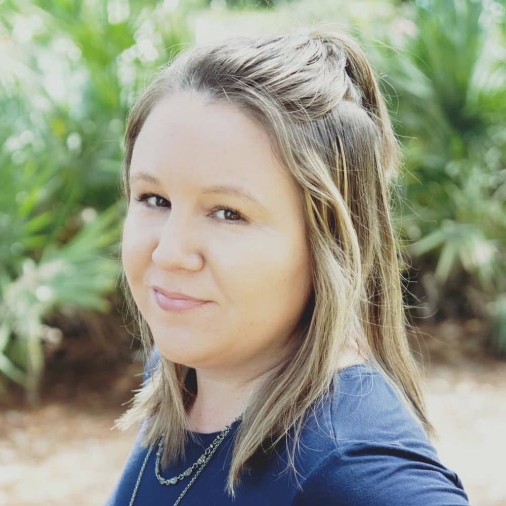 Meet your Posher, Nicole